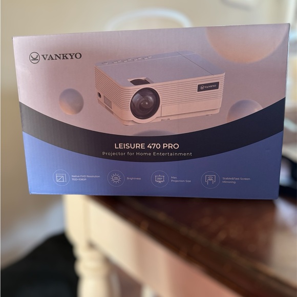 Vankyo Leisure 470 Pro Projector new in box